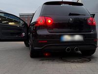 Second-hand VW Golf 140 CP (102 kW) 2008 Negru Coupe