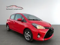 Gebraucht Toyota Yaris Hybrid Edition-S 75 PS (55 kW) 2016 Rot Limousine