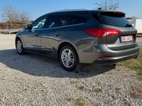 Gebraucht Ford Focus Cool & Connect 120 PS (88 kW) 2020 Grau Limousine