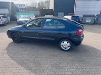 Gebraucht Renault Mégane 95 PS (69 kW) 2000 Blau Kleinwagen