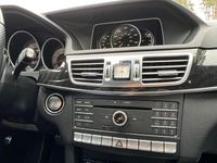 Gebraucht Mercedes E500 Avantgarde 408 PS (300 kW) 2015 Schwarz Limousine