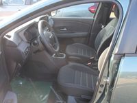 Gebraucht Dacia Jogger Expression 110 PS (80 kW) 2024 Grün Van / Kleinbus