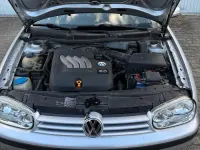 Gebraucht VW Golf IV 116 PS (85 kW) 2000 Silber Kleinwagen