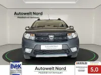 Gebraucht Dacia Sandero Celebration 90 PS (66 kW) 2018 Islandgrau Limousine