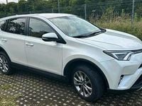 Gebraucht Toyota RAV4 142 PS (104 kW) 2016 Weiß SUV