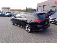Gebraucht Ford Focus 125 PS (91 kW) 2022 Schwarz Kombi