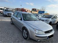 Gebraucht Ford Mondeo Ghia 170 PS (125 kW) 2002 Silber Limousine