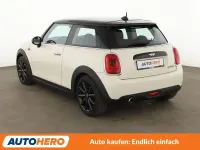 Gebraucht Mini Cooper D 116 PS (85 kW) 2016 Weiß Kleinwagen