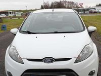 Gebraucht Ford Fiesta Champions Edition 60 PS (44 kW) 2012 Weiß Limousine