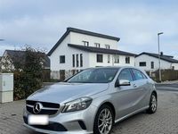 Second-hand Mercedes A200 156 CP (114 kW) 2017 Argintiu Hatchback