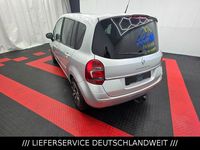 Gebraucht Renault Grand Modus Dynamique 111 PS (81 kW) 2008 Grau Van / Kleinbus