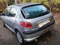 Gebraucht Peugeot 206 Filou 75 PS (55 kW) 2004 Silber Limousine