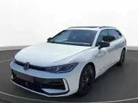 Gebraucht VW Passat R-line 150 PS (110 kW) 2025 Pure white Kombi