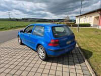 Gebraucht VW Golf IV 75 PS (55 kW) 1998 Blau Kleinwagen