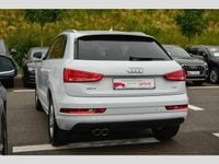 Gebraucht Audi Q3 Sport 150 PS (110 kW) 2016 Weiß metallic SUV