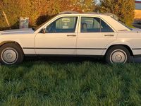 Gebraucht Mercedes 190 72 PS (52 kW) 1988 Weiß Limousine