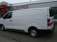 Gebraucht Toyota Proace 144 PS (105 kW) 2023 Weiss Van / Kleinbus