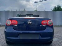 Second-hand VW Eos 140 CP (102 kW) 2008 Albastru Cabrio