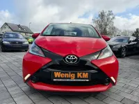 Używany Toyota Aygo 69 KM (50 kW) 2017 Czerwony Hatchback