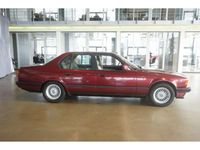 Gebraucht BMW 750 299 PS (219 kW) 1991 Calypsorot metallic (metallic) Limousine
