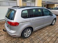Gebraucht VW Touran Highline 150 PS (110 kW) 2020 Silber Van / Kleinbus