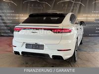 Gebraucht Porsche Cayenne E-Hybrid Coupe Platinum Edition 340 PS (250 kW) 2023 Weiß Coupé