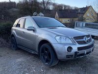 Gebraucht Mercedes ML320 224 PS (164 kW) 2005 Silber SUV
