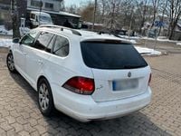 Gebraucht VW Golf VI 105 PS (77 kW) 2011 Weiß Kleinwagen