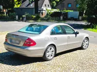 Gebraucht Mercedes E320 204 PS (150 kW) 2005 Grau Limousine
