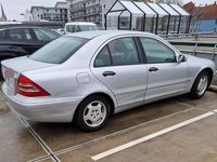 Gebraucht Mercedes C200 Classic 163 PS (119 kW) 2000 Silber Limousine