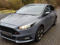 Gebraucht Ford Focus ST 250 PS (183 kW) 2015 Grau Limousine