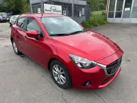 Używany Mazda 2 Exclusive-Line 90 KM (66 kW) 2016 Czerwony Hatchback