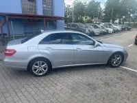 Gebraucht Mercedes E200 Avantgarde 184 PS (135 kW) 2009 Grau Limousine