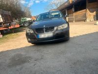 Gebraucht BMW 320 150 PS (110 kW) 2006 Grau Limousine