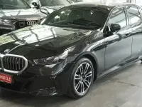 Gebraucht BMW i5 M Sport 289 kW (394 PS) 2025 Schwarz Limousine