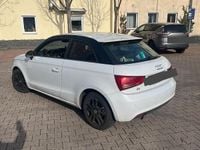 Gebraucht Audi A1 Design 86 PS (63 kW) 2012 Weiß Kleinwagen