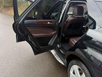 Gebraucht Mercedes ML350 Edition 1 258 PS (189 kW) 2012 Braun SUV