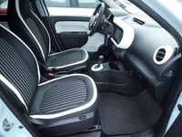 Gebraucht Renault Twingo Techno 60 kW (82 PS) 2022 Blau / pastellblau Kleinwagen