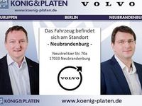 Neu Volvo XC40 Plus 163 PS (119 kW) 2026 Grau SUV