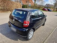 Second-hand VW Fox 54 CP (39 kW) 2006 Negru Hatchback