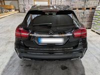 gebraucht Mercedes GLA180 AMG line