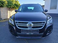 Gebraucht VW Tiguan Sport 140 PS (102 kW) 2008 Deep black perleffekt SUV