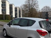 Gebraucht Opel Meriva 100 PS (73 kW) 2010 Silber Van / Kleinbus