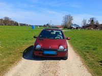 Second-hand Renault Twingo 59 CP (43 kW) 2002 Roșu Hatchback
