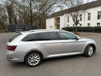 Gebraucht Skoda Superb 179 PS (131 kW) 2016 Silber Kombi