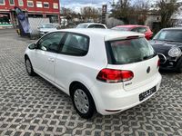 Gebraucht VW Golf VI Trendline 80 PS (58 kW) 2010 Candyweiß Kleinwagen