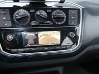 Gebraucht VW up! 65 PS (47 kW) 2020 Weiß Kleinwagen