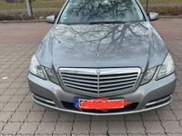Gebraucht Mercedes E250 204 PS (150 kW) 2012 Grau Limousine