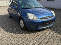 Gebraucht Ford Fiesta 60 PS (44 kW) 2008 Blau Kleinwagen