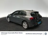 Gebraucht VW Golf VIII Life 116 PS (85 kW) 2024 Grau Limousine
